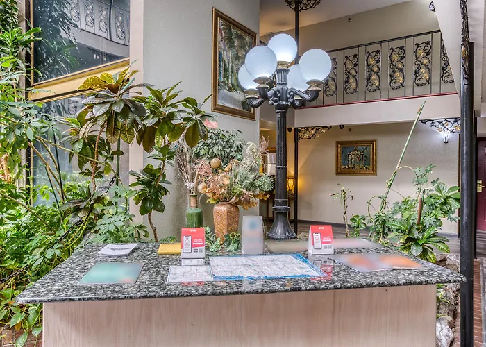 Hotel Garden Cove 3*
