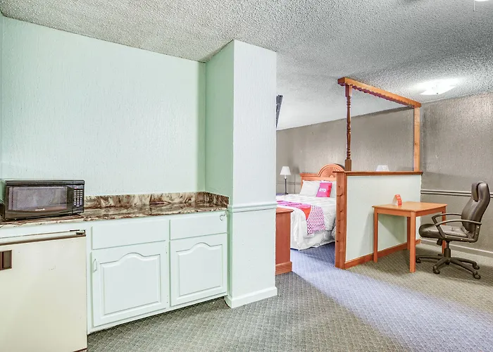 Hotel Garden Cove Tulsa