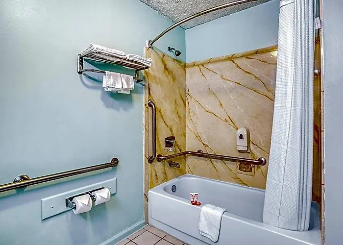 Garden Cove Hotel 3*
