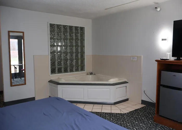 Garden Cove Hotel 3*