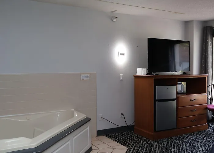 Garden Cove Hotel 3*