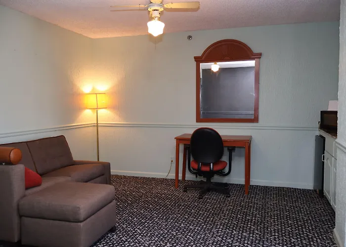 Garden Cove Hotel Tulsa